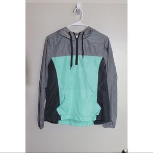 Zumiez women's small quarter zip windbreaker